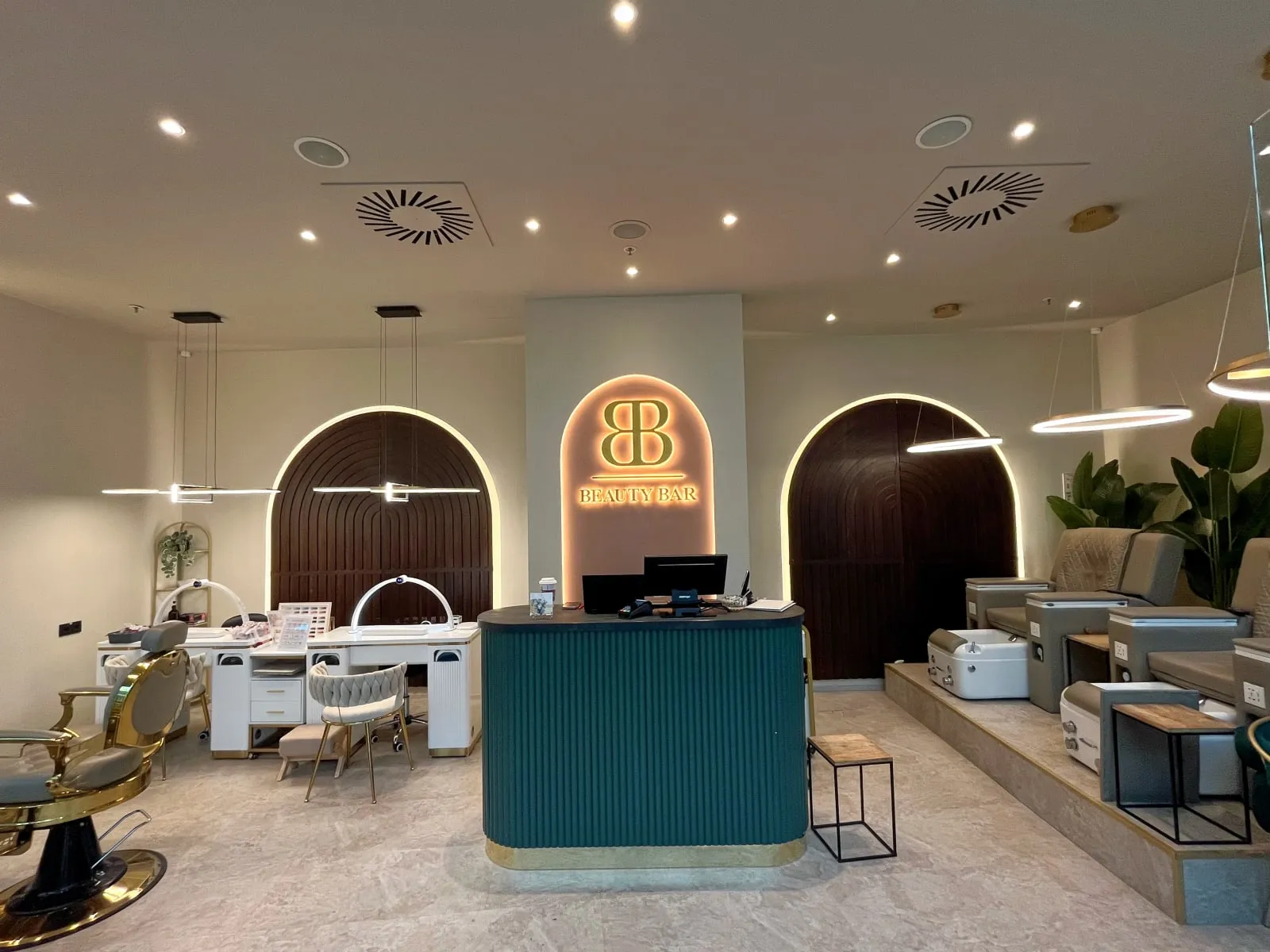 Beauty Bar Augsburg salon in the City Galerie