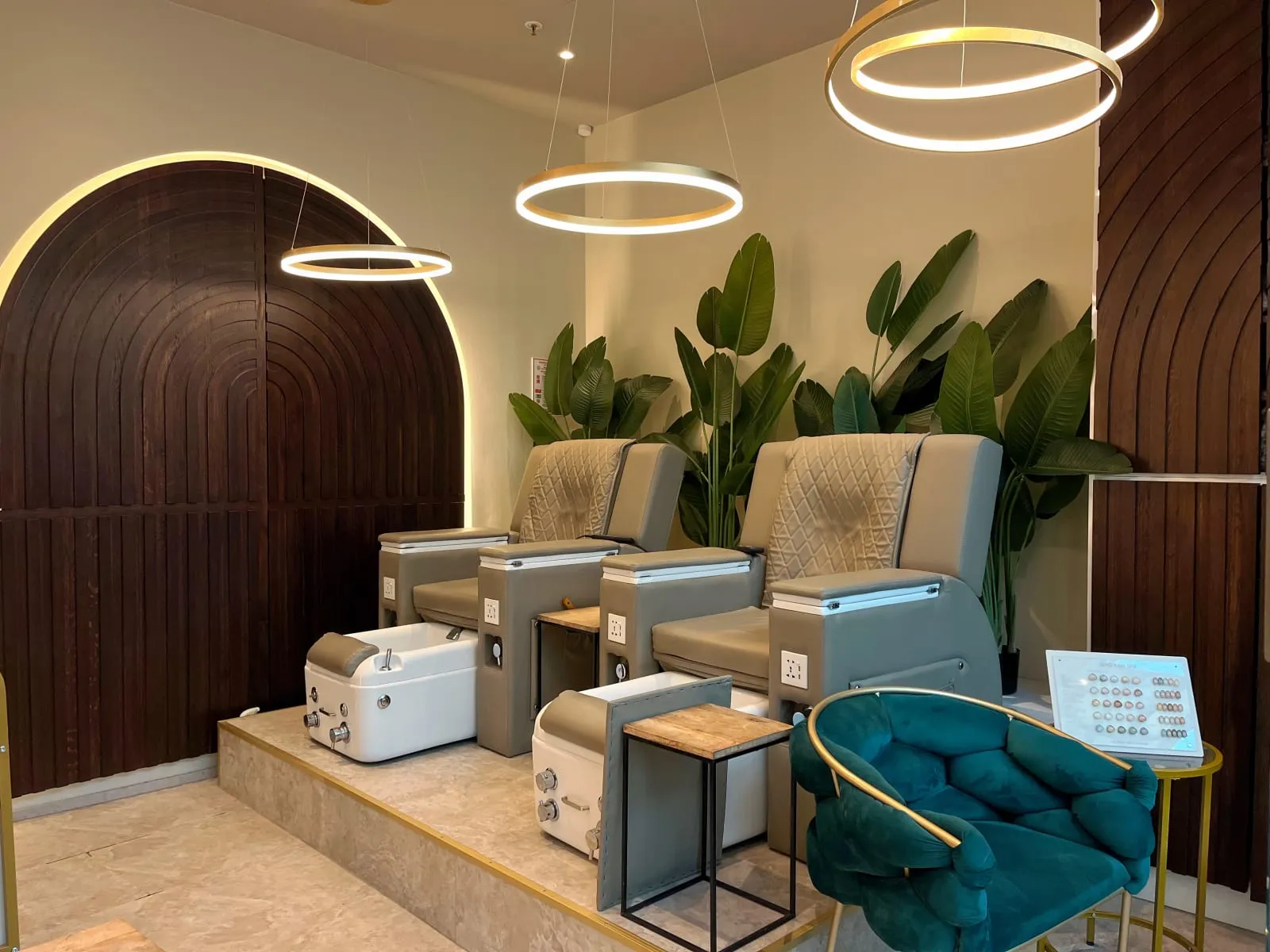 Beauty Bar Augsburg – salon interior