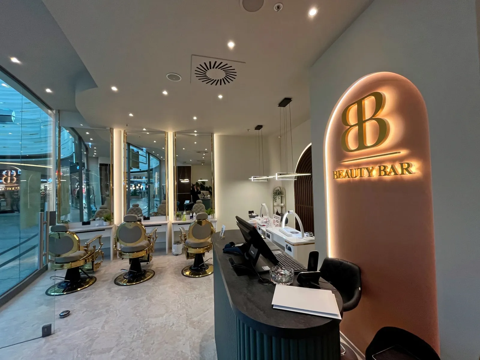 Beauty Bar Augsburg – nail & beauty studio